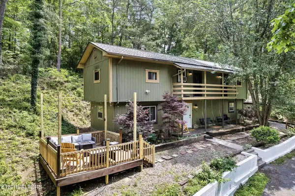 2831 Lost Valley DR, Sevierville, TN 37862
