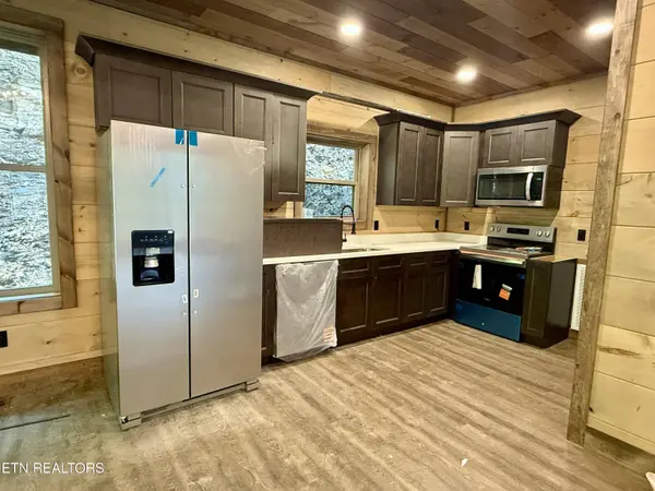 3210 Pine WAY, Pigeon Forge, TN 37863