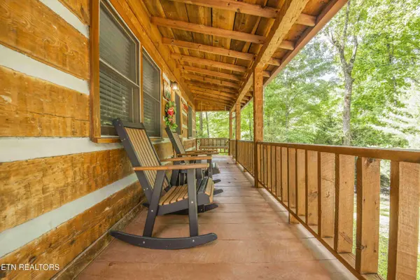 1510 Dawn LN, Sevierville, TN 37876