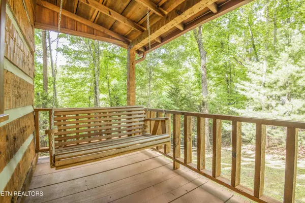 1510 Dawn LN, Sevierville, TN 37876