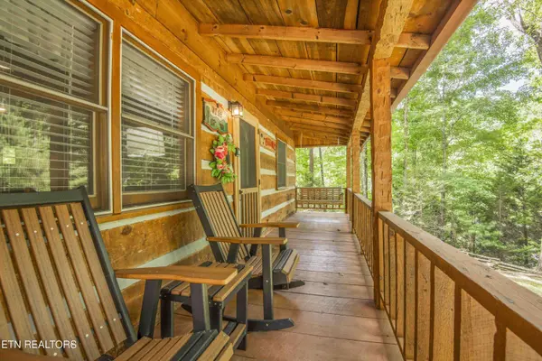1510 Dawn LN, Sevierville, TN 37876