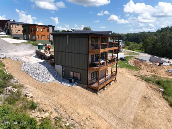 1587 Rainbow Ridge WAY, Sevierville, TN 37862