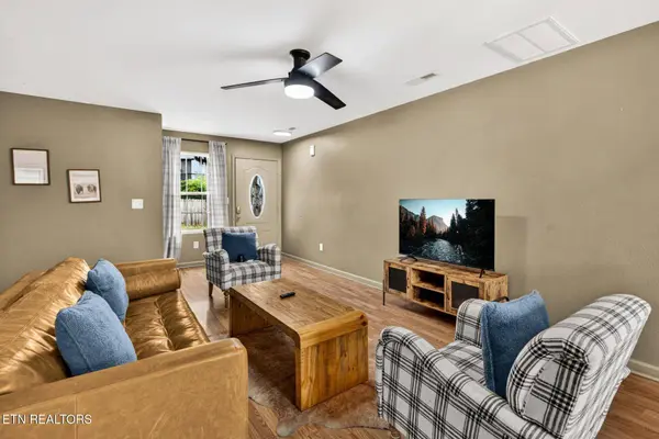 1434 William Holt Blvd, Sevierville, TN 37862