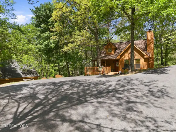 3513 Country Pines WAY, Sevierville, TN 37876