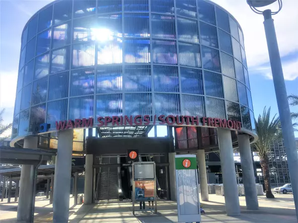 Fremont, CA: Where Innovation Meets Community - A Comprehensive Guide,Chris Knox