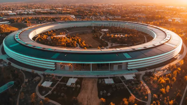 Cupertino, CA: Silicon Valley's Prestigious Community - A Comprehensive Guide,Chris Knox