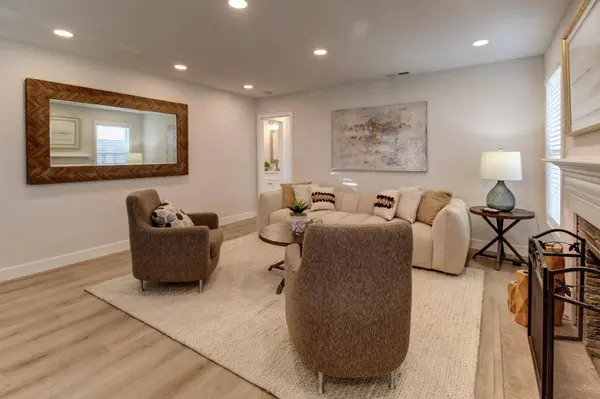585 36th AVE, Santa Cruz, CA 95062