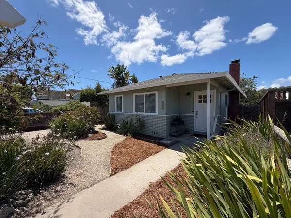 585 36th AVE, Santa Cruz, CA 95062