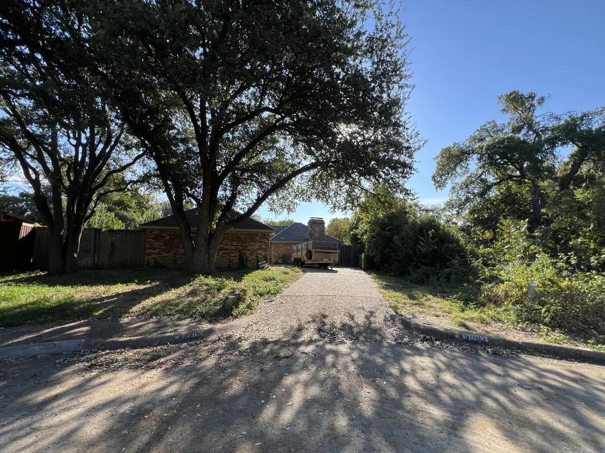 Dallas, TX 75243-4920,9902 Wood Forest Dr