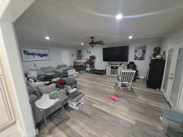 1504 Yorkshire Dr, Mesquite, TX 75149-6715