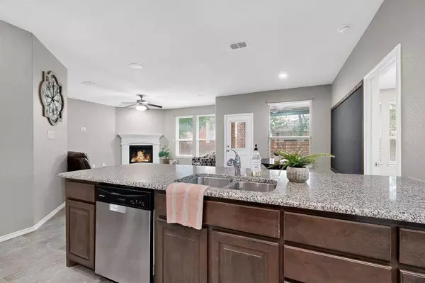 741 Redding Drive, Saginaw, TX 76131