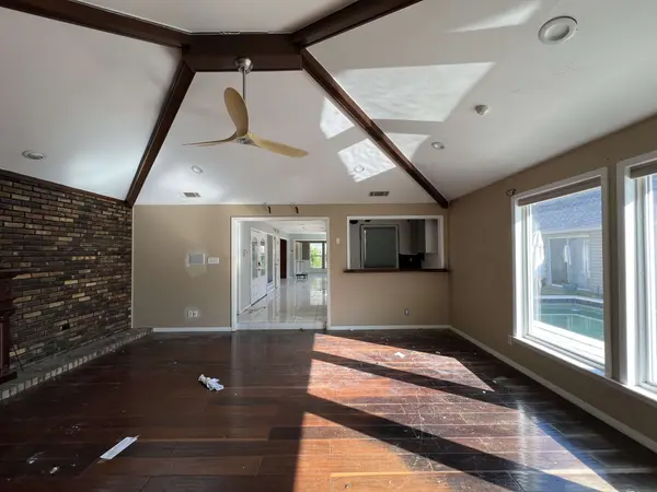 9902 Wood Forest Dr, Dallas, TX 75243-4920