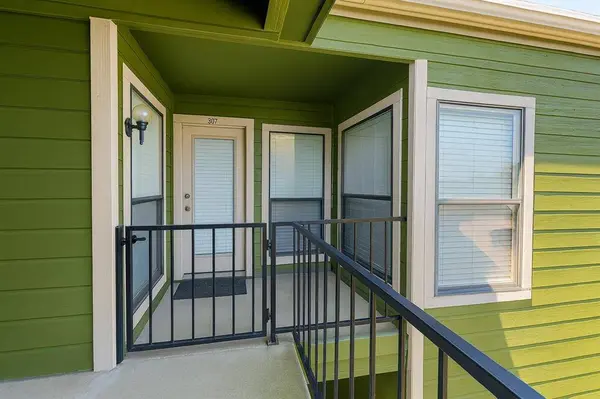 9823 Walnut Street #307, Dallas, TX 75243