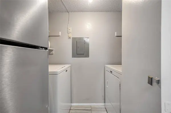 18333 Roehampton Drive #821, Dallas, TX 75252