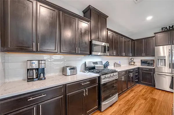 2125 Lake Cliff Drive, Little Elm, TX 75068