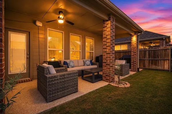 2125 Lake Cliff Drive, Little Elm, TX 75068