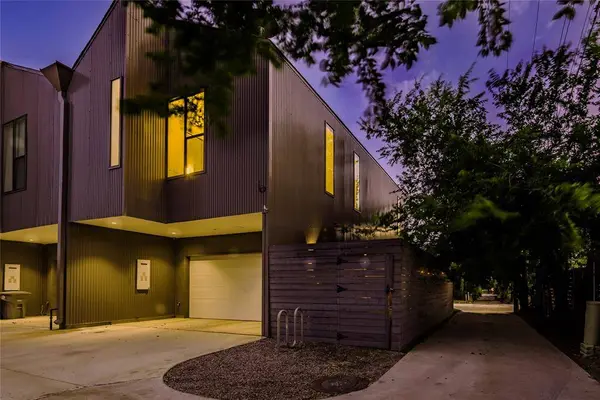 1504 Burlew Street #101, Dallas, TX 75204