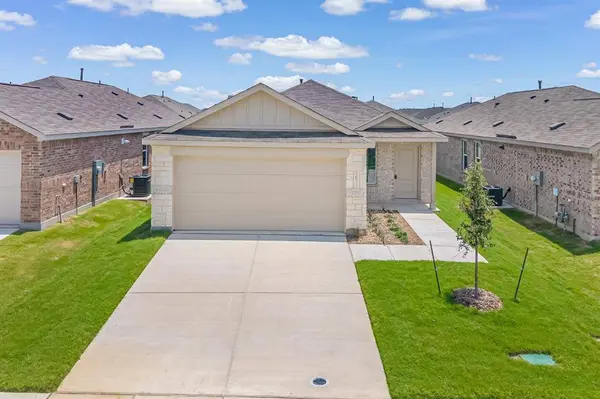 1829 Sanderling Street, Forney, TX 75126