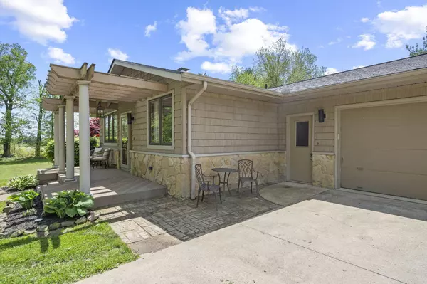 2825 Kings Corners Road, Mansfield, OH 44904