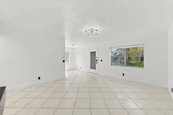 541 BURGUNDY L #541, Delray Beach, FL 33484