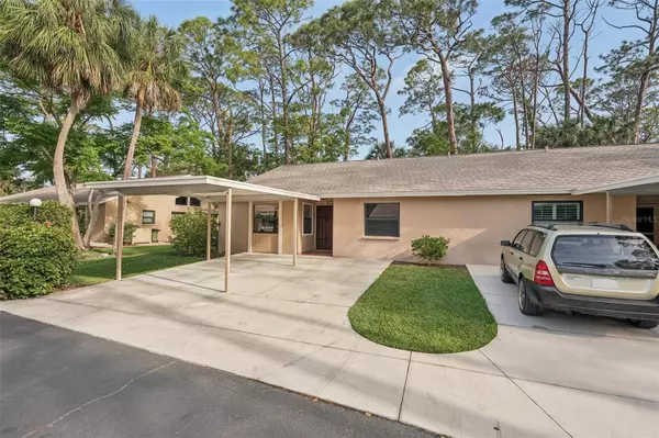 4829 VILLAGE GARDENS DR #169, Sarasota, FL 34234