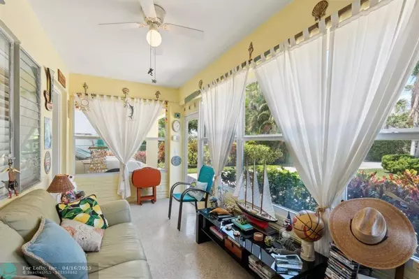 3402 N Leigh Rd, Pompano Beach, FL 33062