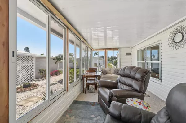 9014 31ST AVE E, Palmetto, FL 34221