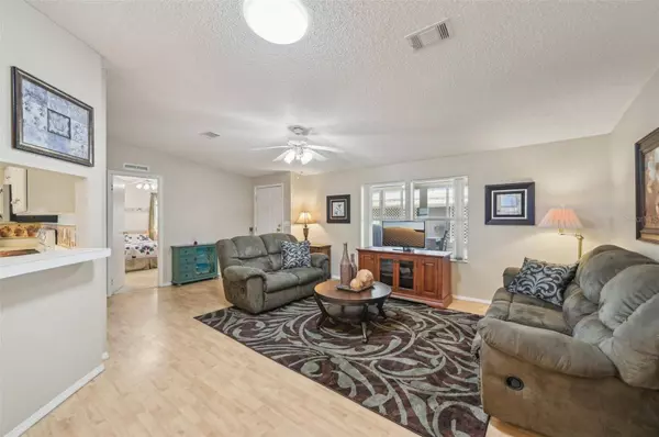 9014 31ST AVE E, Palmetto, FL 34221