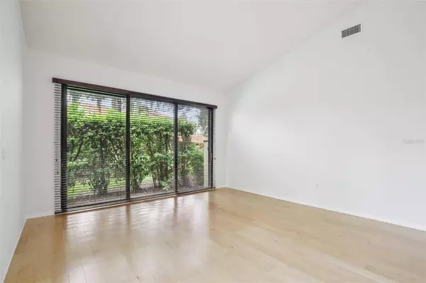 5387 HUNTINGWOOD CT #4, Sarasota, FL 34235