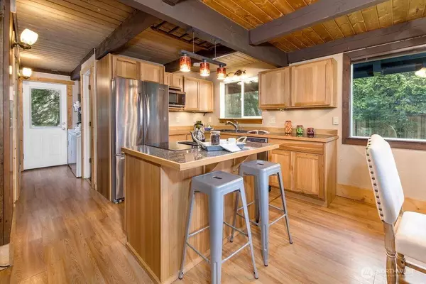 16601 423rd PL SE, North Bend, WA 98045