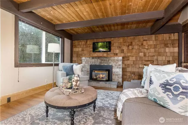 16601 423rd PL SE, North Bend, WA 98045