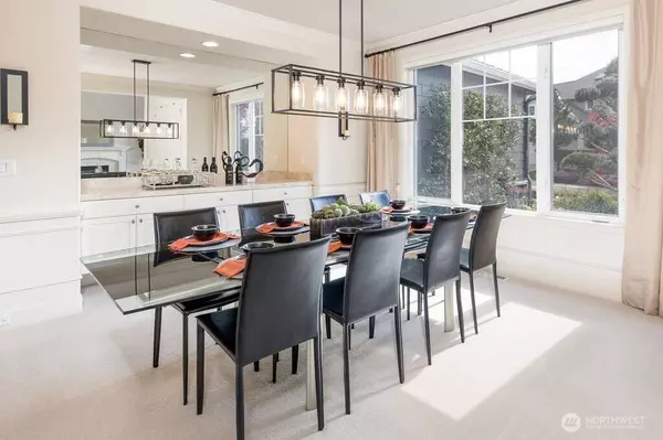 310 240th PL SE, Sammamish, WA 98074