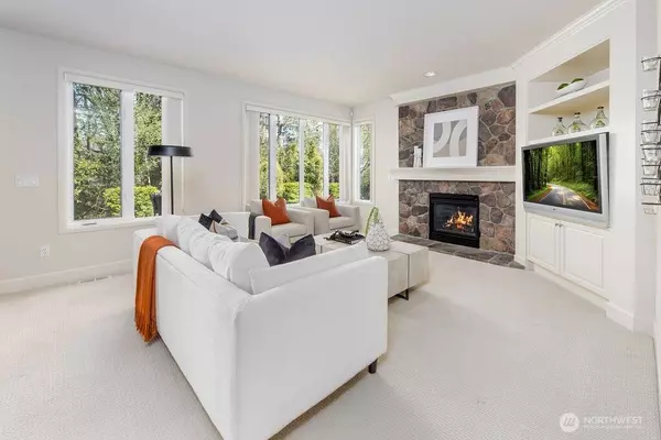 310 240th PL SE, Sammamish, WA 98074