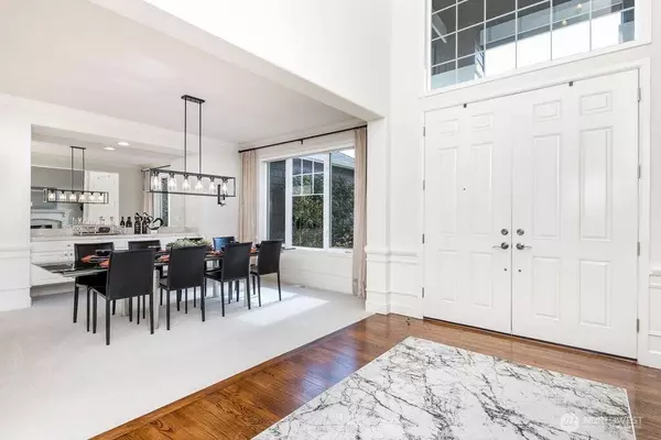 310 240th PL SE, Sammamish, WA 98074