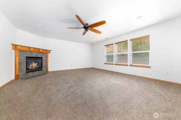 8927 Weiting AVE SE, Snoqualmie, WA 98065