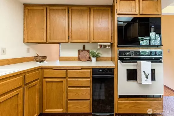 14825 SE 138th PL, Renton, WA 98059