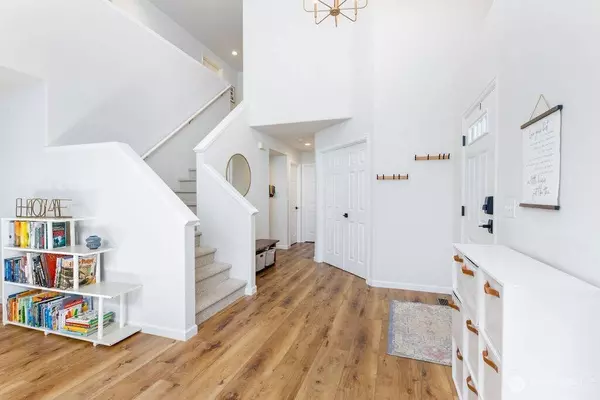 860 SE 10th ST, North Bend, WA 98045