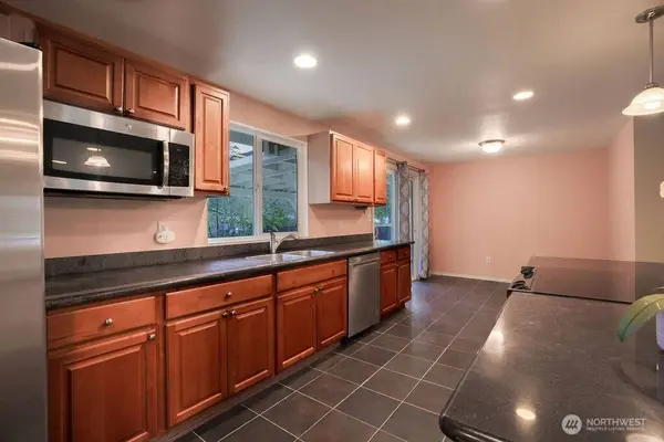 44405 SE 146th ST, North Bend, WA 98045