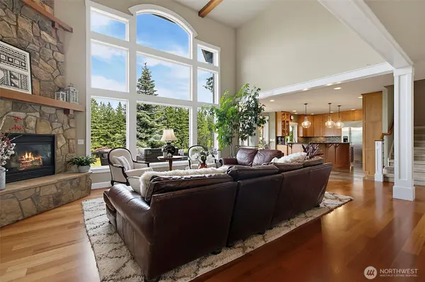6402 Fairway PL SE, Snoqualmie, WA 98065