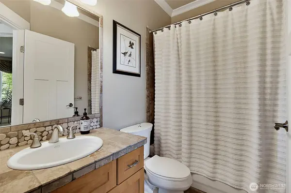 6402 Fairway PL SE, Snoqualmie, WA 98065