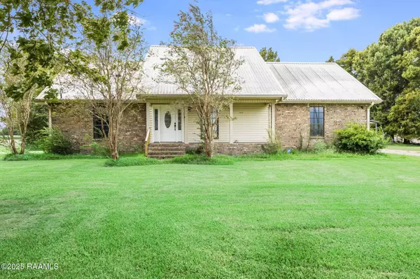 1414 David Duboin RD, New Iberia, LA 70560