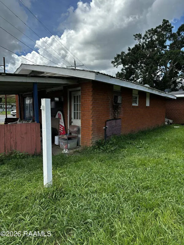 518 & 520 E Main DR, Grand Coteau, LA 70541