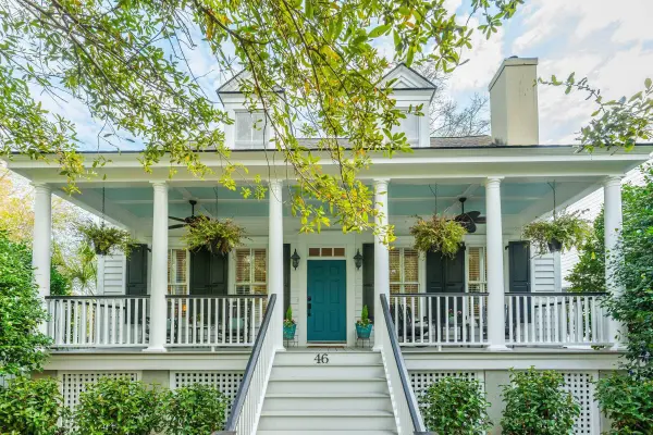 46 Eastlake Rd, Mount Pleasant, SC 29464