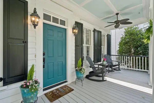 46 Eastlake Rd, Mount Pleasant, SC 29464