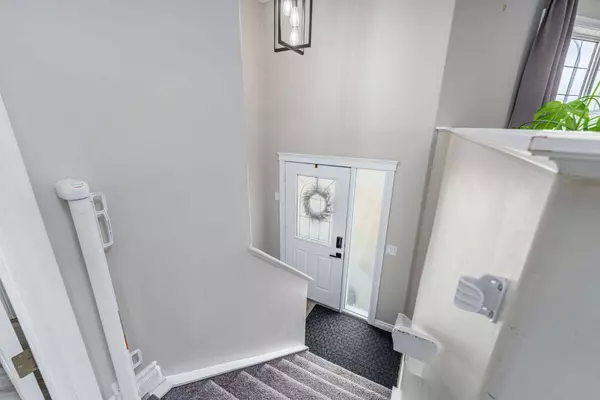 520 Carriage Lane DR, Carstairs, AB T0M0N0