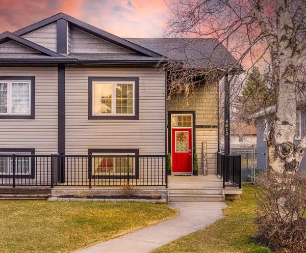 4812 48 ST, Olds, AB T4H 1W9