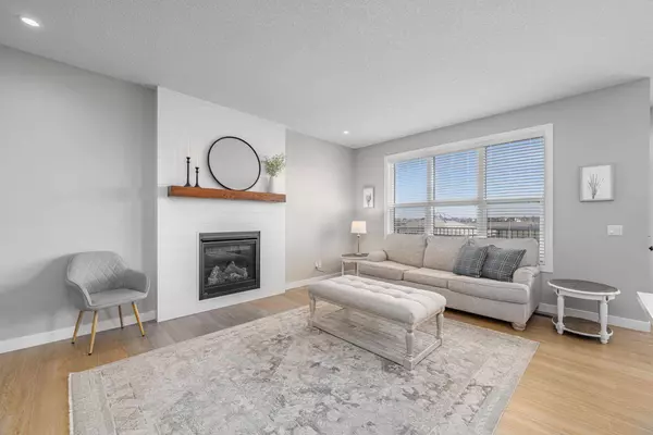 1346 Lackner BLVD, Carstairs, AB T0L 0N0