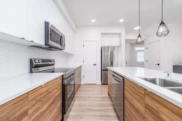 107 Belgian CRES, Cochrane, AB t4c3c4