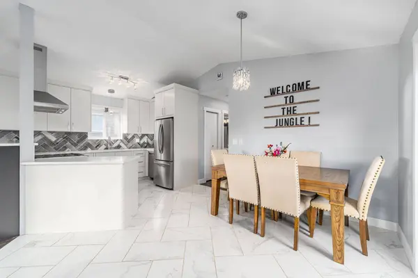 130 Meadowpark DR, Carstairs, AB T0M0N0