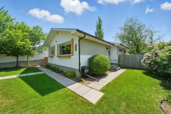 225 2 AVE NE, Airdrie, AB T4B 2B8